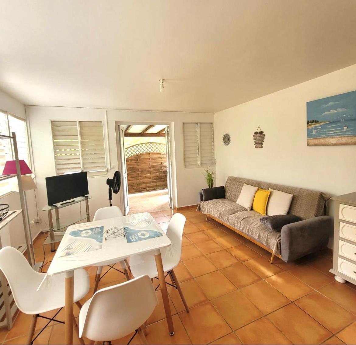Le Jacquier Apartment Goyave Екстериор снимка